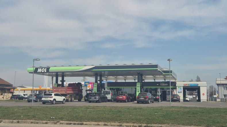 Po bencin na Madžarsko, po dizel na Hrvaško, toliko lahko prihranite pri polnem rezervoarju