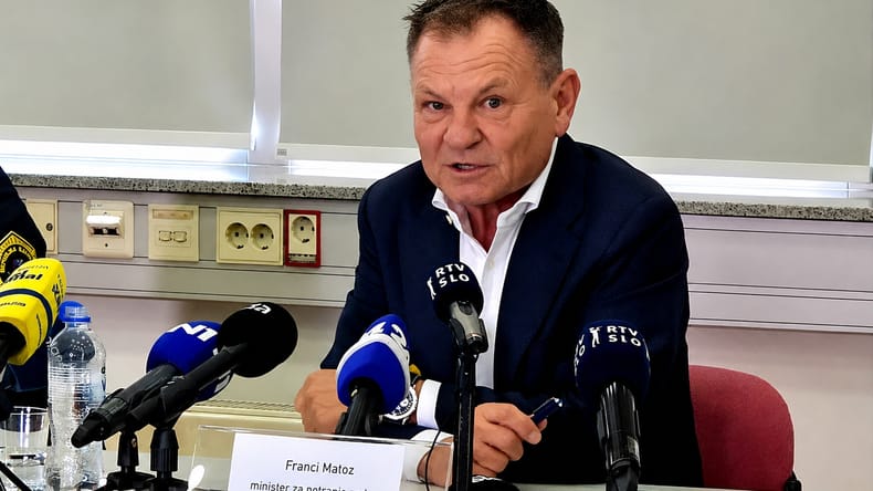 Franci Matoz zbodel prejšnjo vlado po uspešni policijski akciji: Zaradi prejšnje vlade je bilo policiji odvzetih 60 milijonov evrov