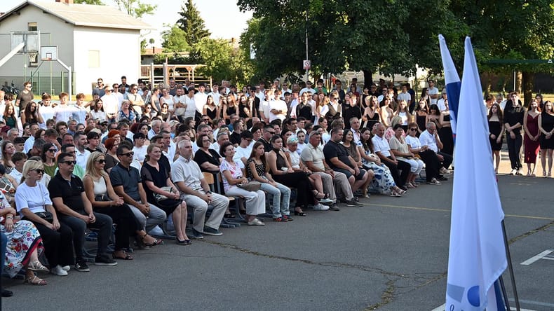 FOTO: Na Gimnaziji Murska Sobota pet zlatih maturantov, uspeh nad državnim povprečjem