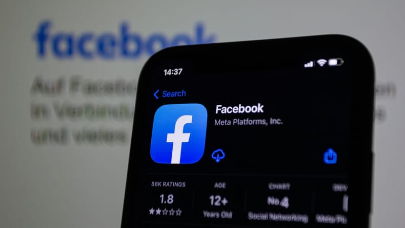 Facebook uporabnikom sporoča: »Račun trenutno ni na voljo« – težave tudi v Sloveniji