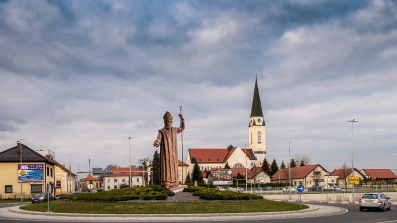 Znane so vse premestitve duhovnikov v Pomurju. Kdo prihaja in kdo odhaja?