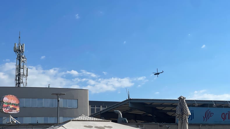 FOTO: Pomurje že od jutra preletava vojaški helikopter, kaj se dogaja?