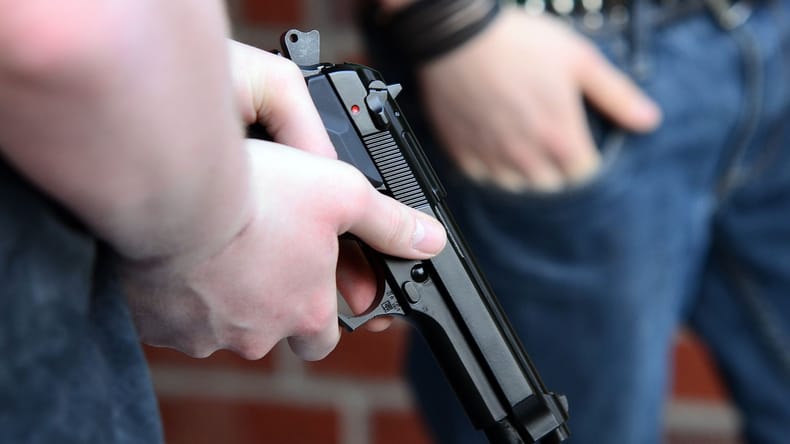 Oborožen in na begu: moški, ki je v Čakovcu ustrelil dva, ima za seboj dolgo kriminalno pot