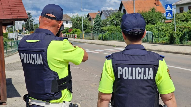 Julij na pomurskih cestah med najbolj tveganimi, policija opozarja, katere napake so poleti najnevarnejše