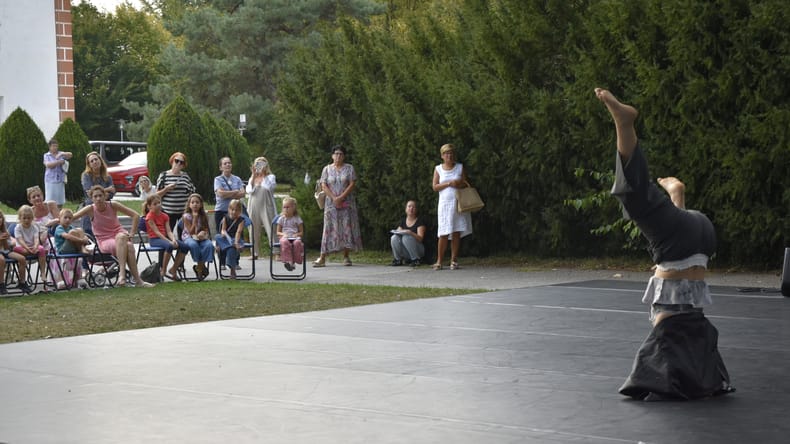 Zamrznjena izplačila vzbudila ogorčenje v kulturnem sektorju