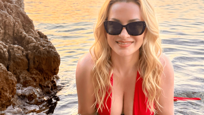 Danica Lovenjak očarala z novimi morskimi fotografijami ob sončnem zahodu