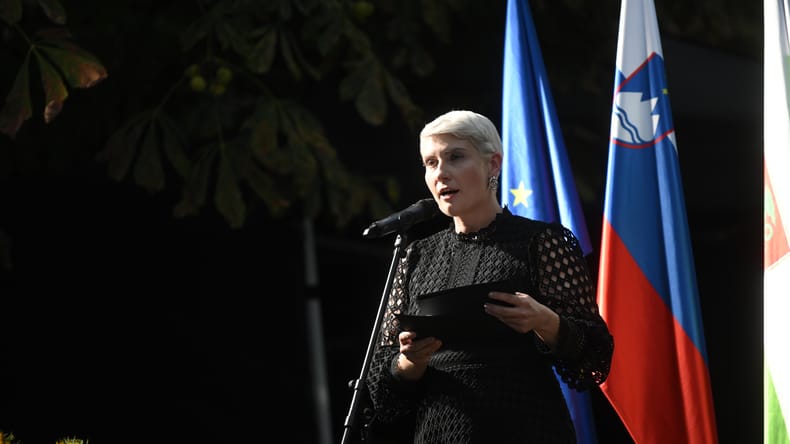 FOTO in VIDEO: Na Prekmurskem trgu slavnostna počastitev praznika