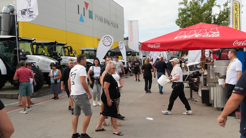 FOTO in VIDEO: Nedeljski utrip z AGRE, pestro dogajanje že od jutranjih ur