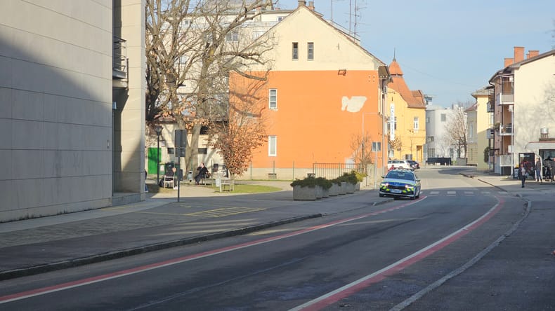 Bralci znova opozarjajo na drogiranje pri soboški knjižnici, policija razkriva podatke