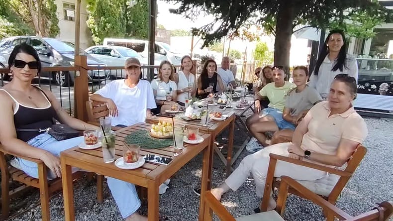 Poseben obisk na Goričkem, v Platani gostili nogometne šampionke