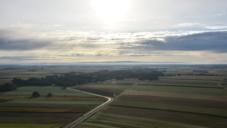 Danes še sonce in do 28 stopinj, jutri obrat vremena s nevihtami