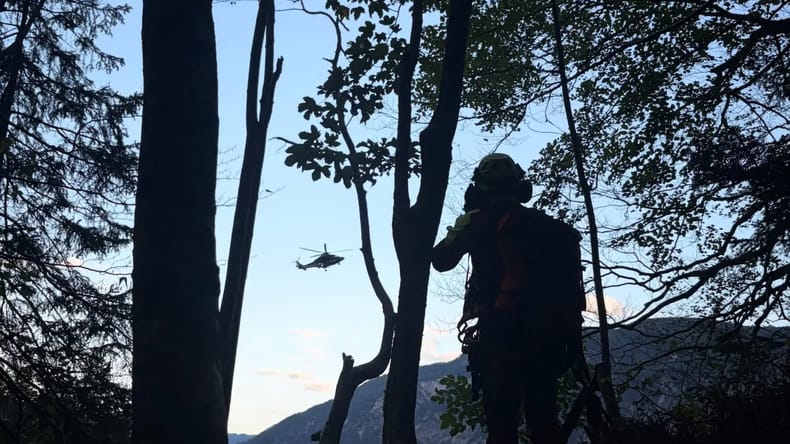 Tragedija pri slapu Savica: Oče umrl, otrok huje poškodovan
