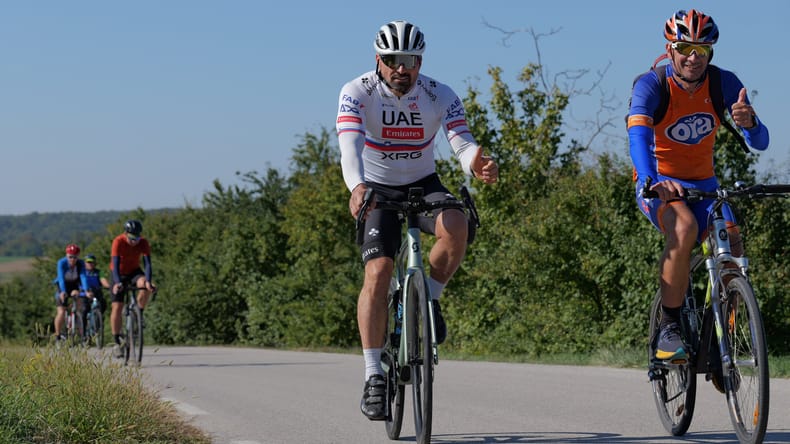 FOTO in VIDEO: Kolesarji raziskovali Goričko, na poti spoznavali tudi lokalno dediščino