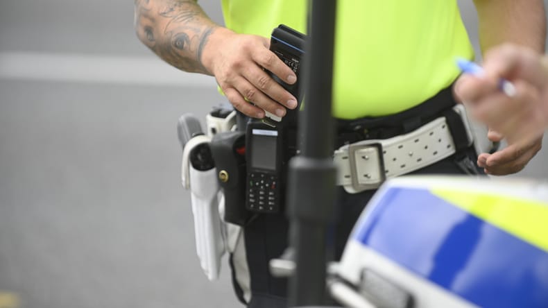 Na pomurskih cestah dve nesreči, poskus vloma in tatvine