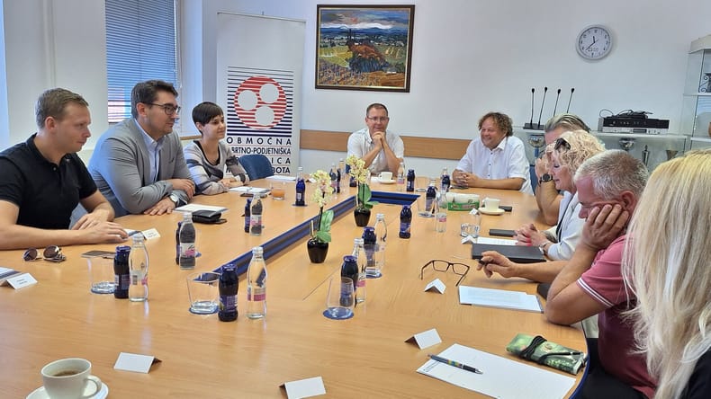 Pomurski obrtniki in podjetniki poslancem predstavili najbolj pereče težave