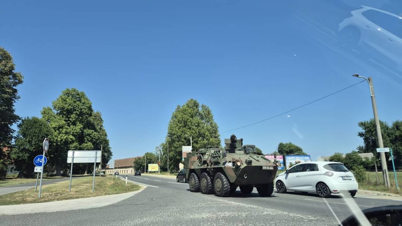 Na območju Murske Sobote več vojaških vozil in letalnikov