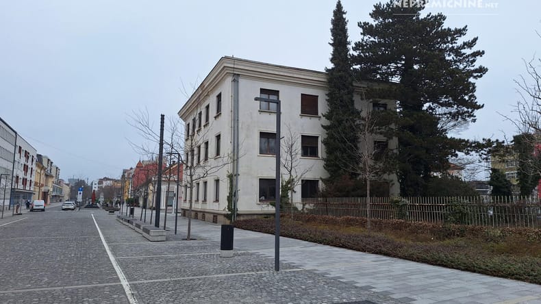 V središču Murske Sobote za 750 tisočakov na prodaj stara porodnišnica