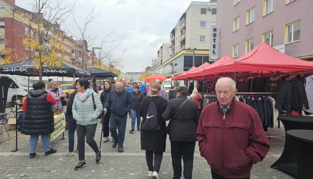 FOTO in VIDEO: V središču Murske Sobote diši po jeseni, začelo se je Trezino senje