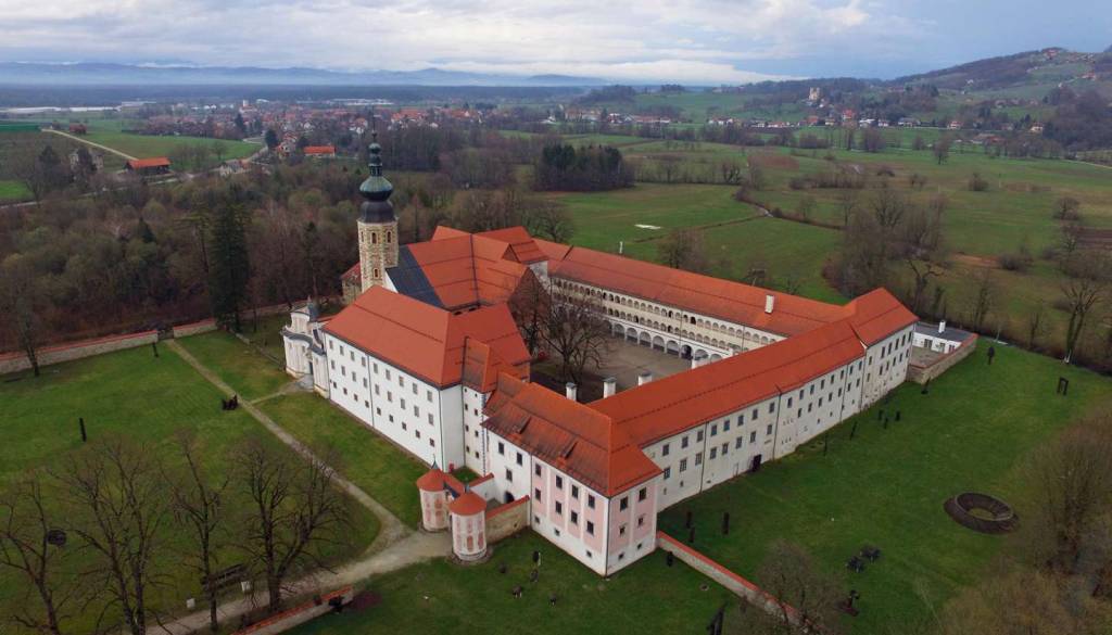 Za obnovo samostana Kostanjevica na Krki 2,41 milijona evropskih kohezijskih sredstev