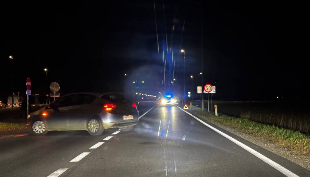 Pozor, prometna nesreča v Rakičanu pri krožišču pri bolnišnici