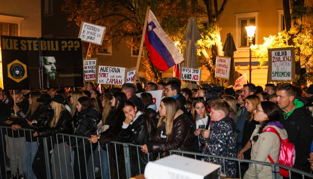 »Radikalni ukrepi« vlade za reševanje romske problematike po vzoru boja proti mafiji?