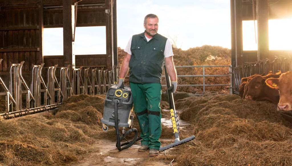 Od traktorskih gum do kletke za teleta: kako izbrati pravi mokro-suhi sesalnik za kmetijo