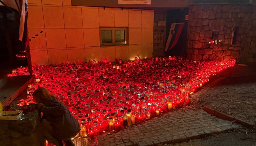 Na dogajanje v Novem mestu se je odzvala Tina Gaber Golob 