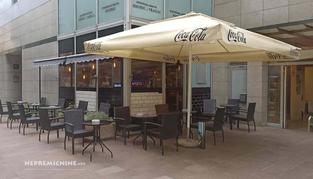 Gostinski lokal pri Zmajskem mostu na voljo za najem