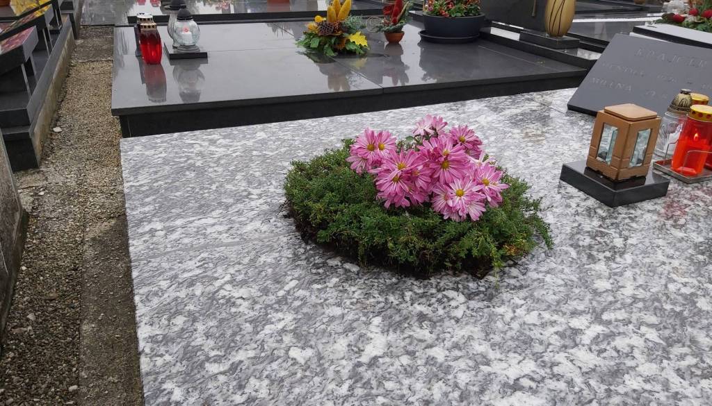 Koliko stane osnovni pogreb na mariborskih pokopališčih?