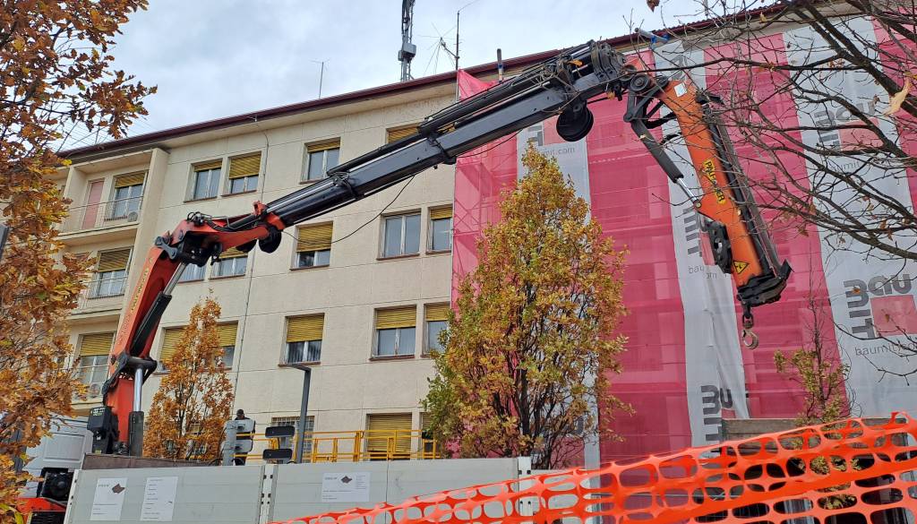 FOTO: Celovita obnova Delavskega doma v Murski Soboti je v polnem teku