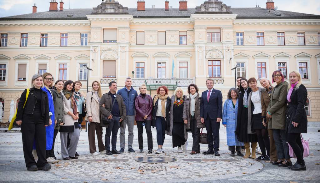Evropske poslance Odbora za kulturo in izobraževanja med obiskom navdušili rezultati Evropske prestolnice  kulture 2025 Nova Gorica – Gorica