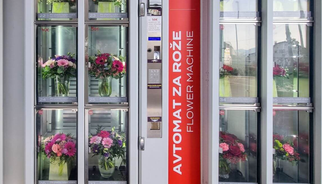 Tik pred praznikom vseh svetih: Ljubljana ima cvetje na gumb!