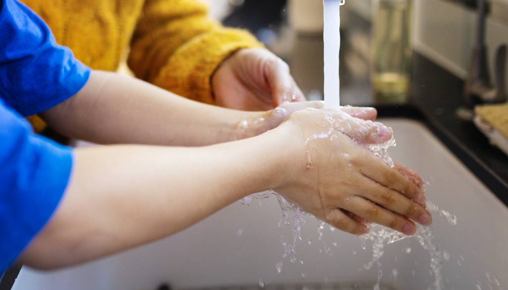 V Mariboru jutri izpad pitne vode. Preverite, kdo bo ostal brez