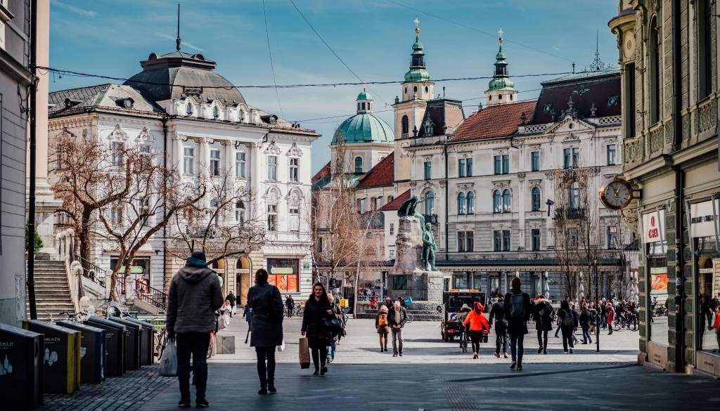 Sprehod čez most za 29 evrov: Tako Ljubljana prodaja doživetja turistom
