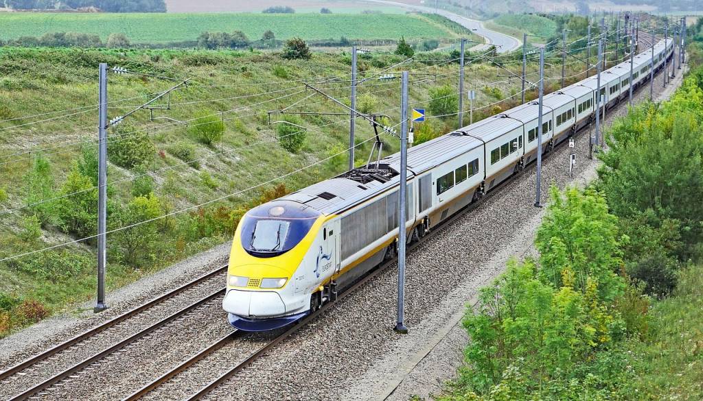 Krvav napad na vlaku: deset ranjenih, dva prijeta