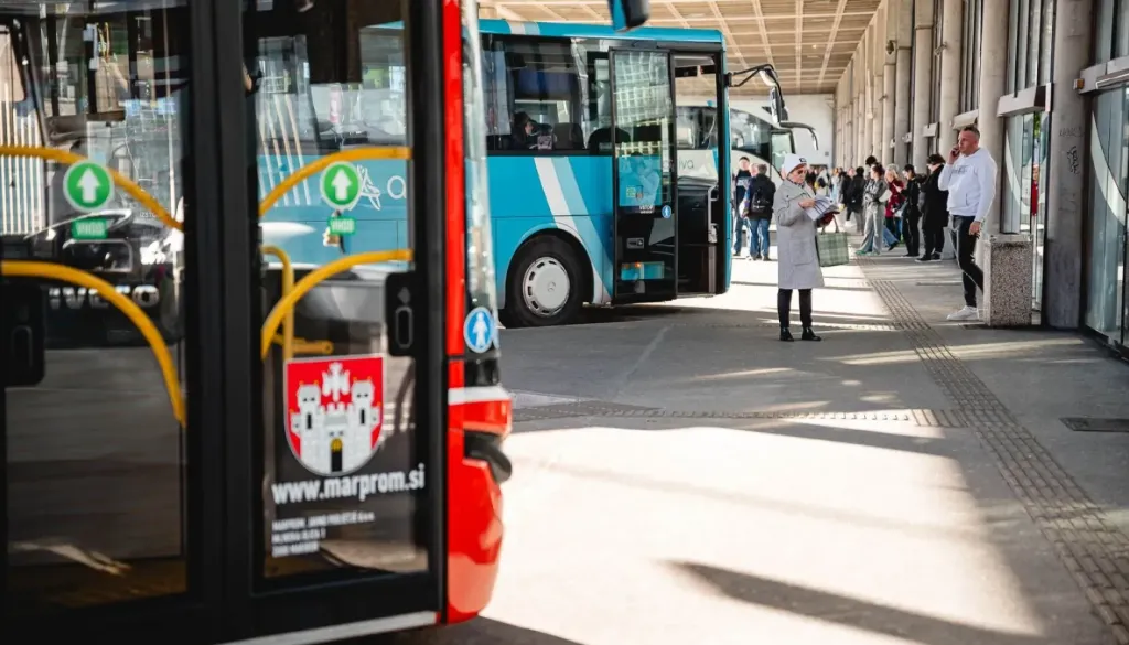 Na prižig lučk v Mariboru z brezplačnimi avtobusi