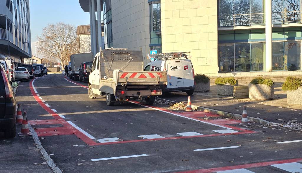 FOTO: Zvezna ulica dobiva končno podobo