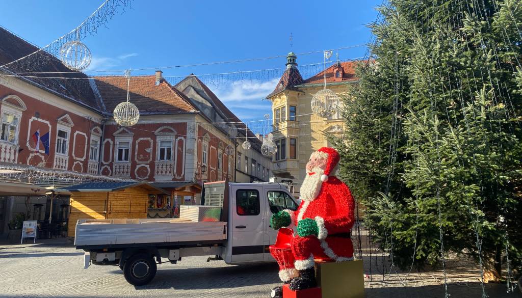 FOTO in VIDEO: Končna praznična podoba Ptuja. Opazili smo novost ...