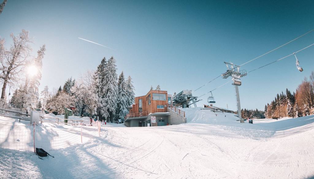 Zaposlitvena priložnost: Marprom išče 38 sezonskih sodelavcev za delo na Pohorju