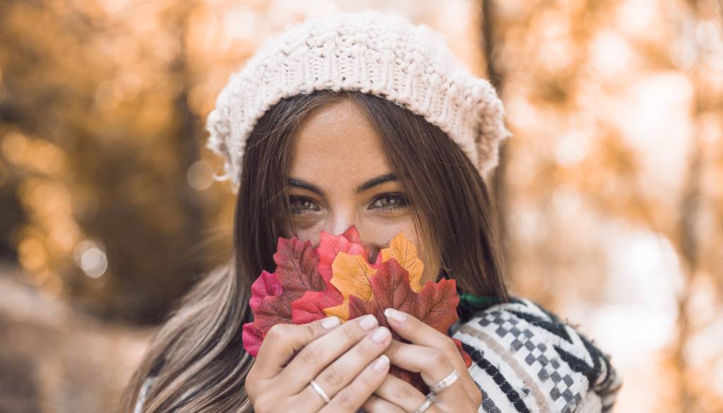 Veliki mesečni horoskop za november 2025: Ljubezen, preobrazbe in presenečenja na vsakem koraku