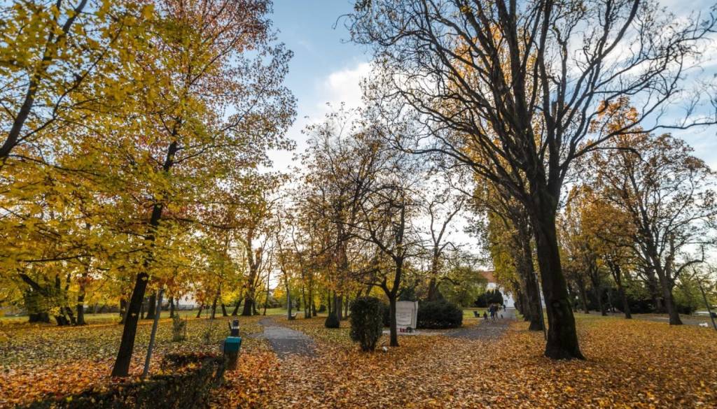 Sredino jutro razkrilo izrazito temperaturno inverzijo
