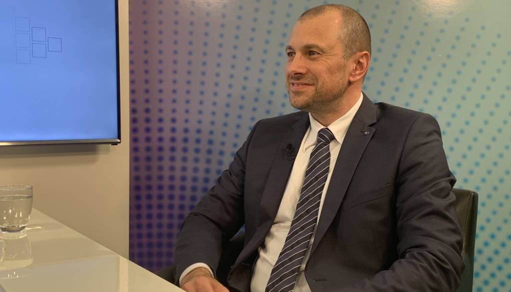 Blaž Brodnjak z jasnim predlogom: mladi bi morali služiti družbi