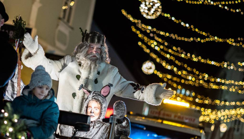 Preverite, kdaj v Maribor prihaja Dedek Mraz