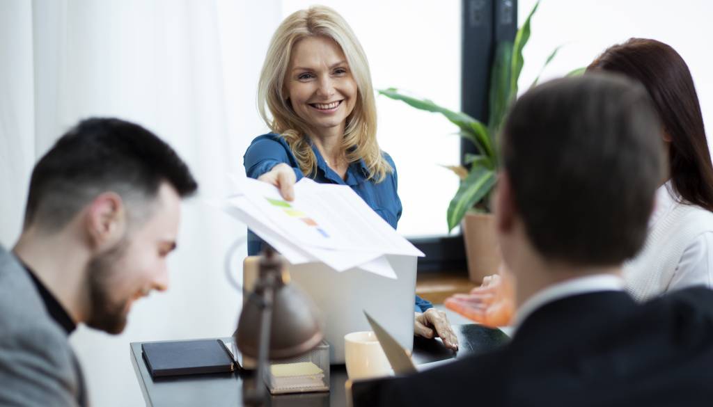 Zaposlitve v Pomurju: Priložnosti v javni upravi, gozdarstvu in gostinstvu