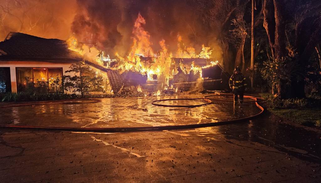 Požar uničil hišo nekdanjega trenerja Gorana Dragića, lahko le nemočno opazoval 