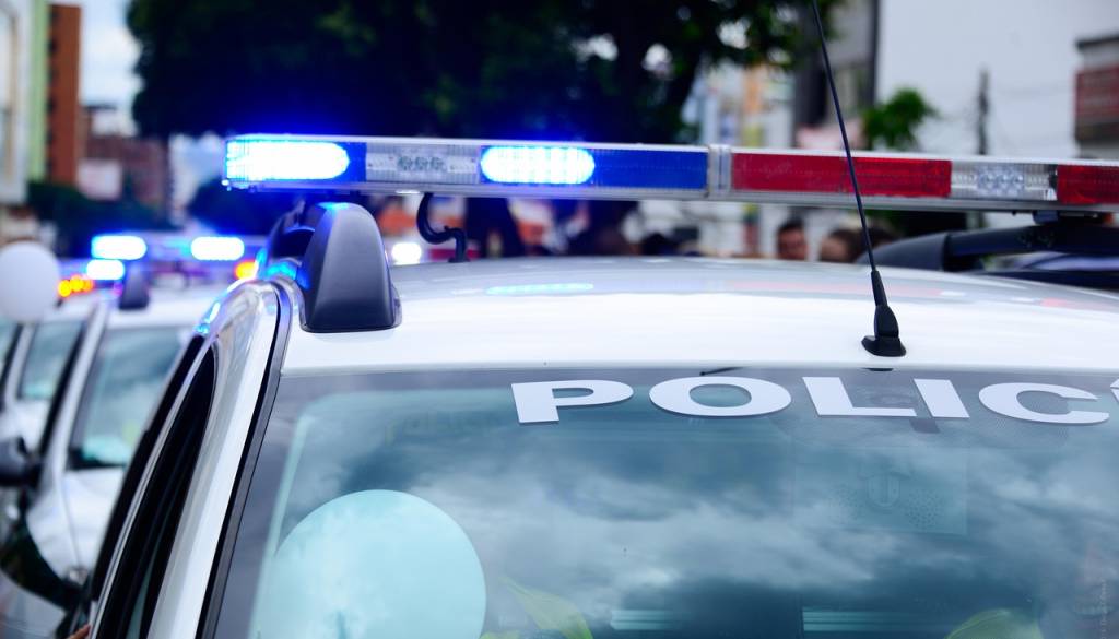 Tragična nesreča čez mejo: Mama z avtom povozila enoletno hčerko