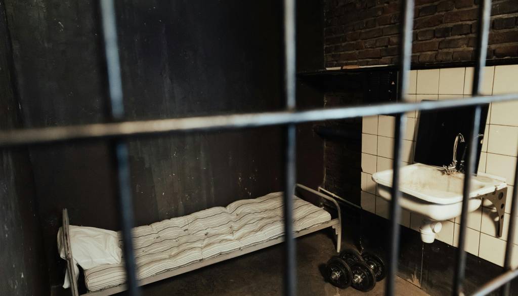 Umor 31-letne Avstrijke: Osumljeni Slovenec v priporu, truplo naj bi prepeljali v domovino še ta teden