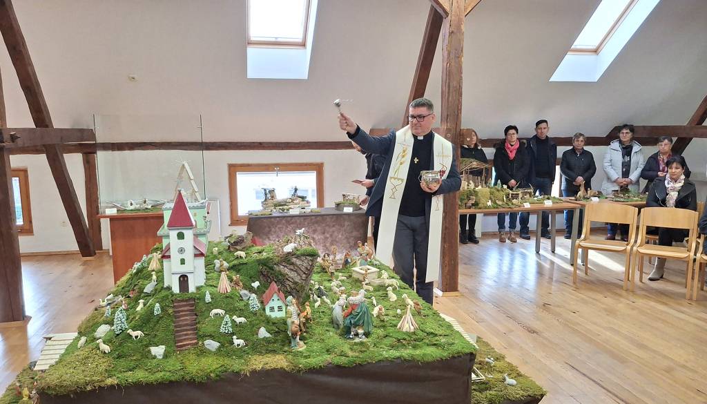 V Veržeju zaživela 17. razstava slovenskih jaslic 
