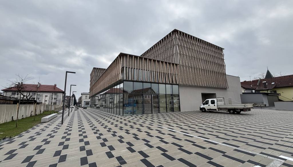 Zaključen večmilijonski projekt: Ribnica januarja odpira Urban center