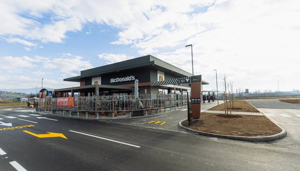 FOTO: Novo mesto dobiva drugo restavracijo McDonald’sa in dodatna delovna mesta